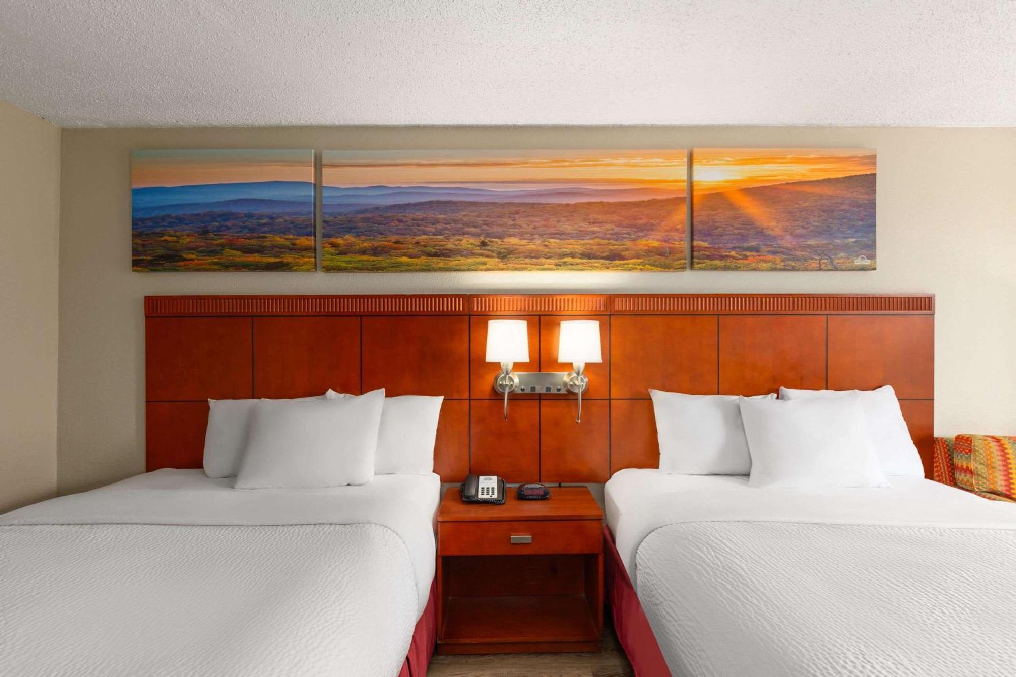 Days Inn By Wyndham Knoxville East Eksteriør bilde